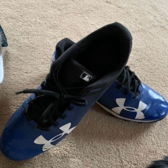 Under Armour Size 10 Baseball Cleats Spikes - Picture 2 of 11